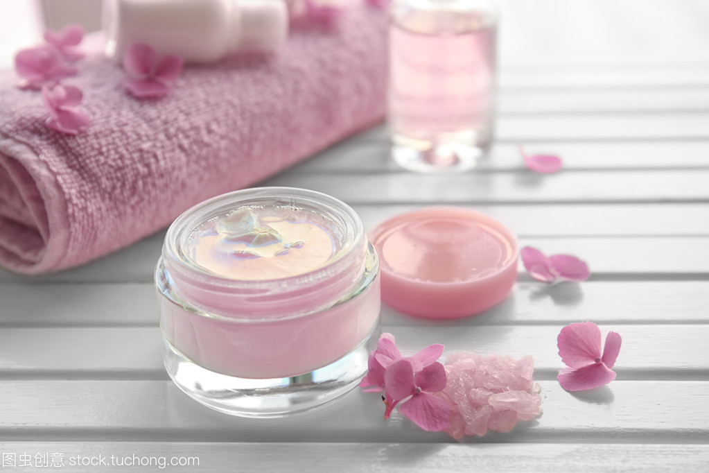 化妝品及衛生用品零售行業概覽